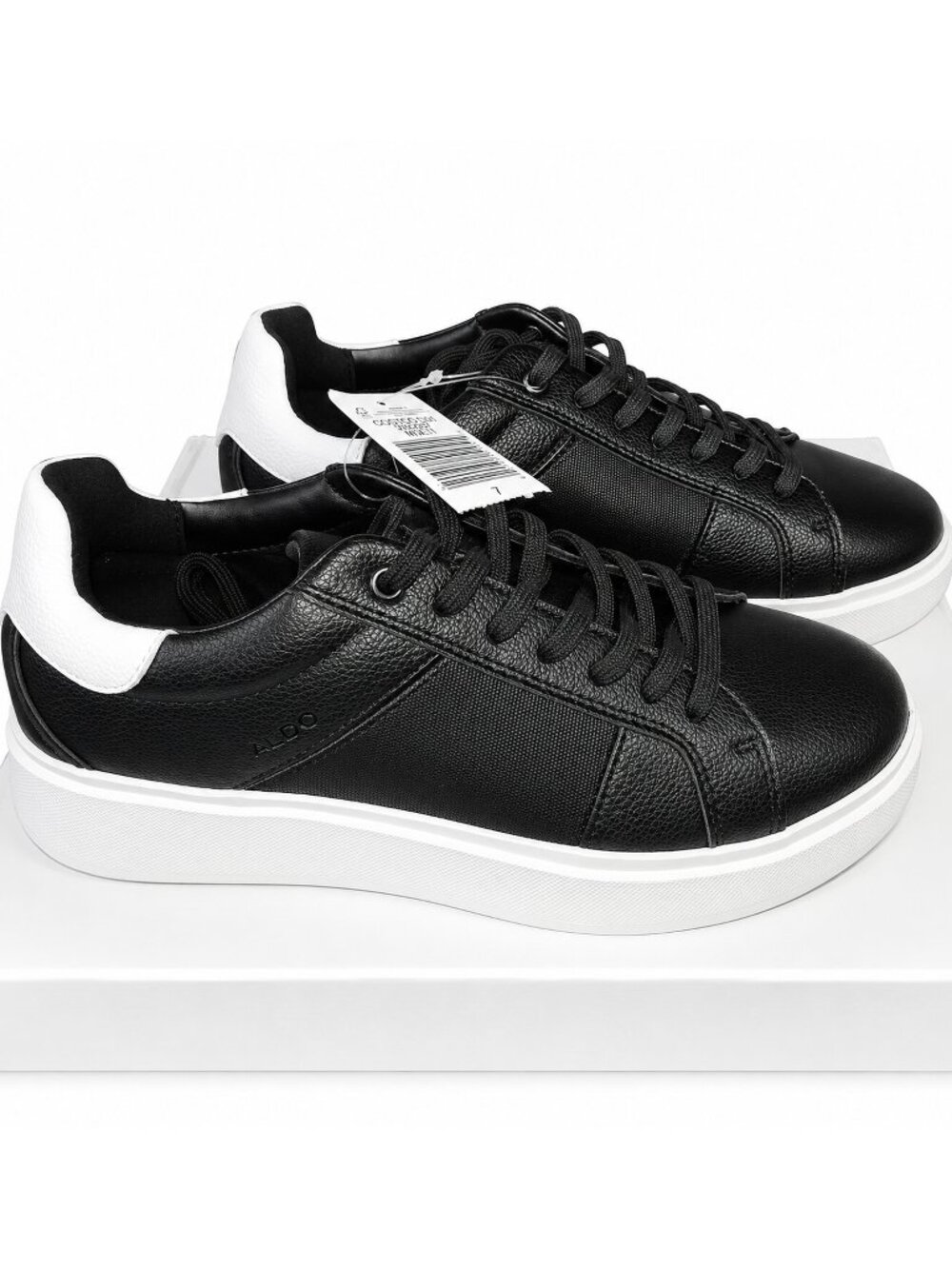 ALDO Men’s Black Low Top Sneakers Size 7 | White Sole | New With Box And Tags